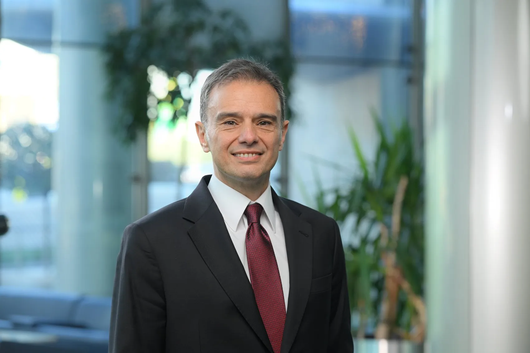 Garanti BBVA'dan ezber bozan hamle: Artık sadece araç değil, telefon da kiralanacak