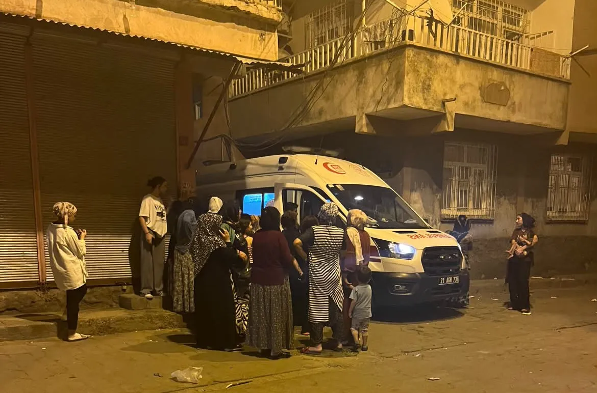 Diyarbakır'da dehşet anları: Kaçmaya çalışırken merdivenlerde katledildi
