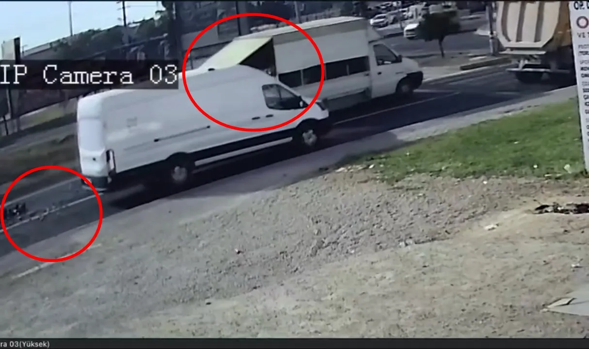 Kızıltepe'de Trafiği Durduran Dayanışma: Yola Saçılan Ürünleri Sürücüler Birlikte Topladı