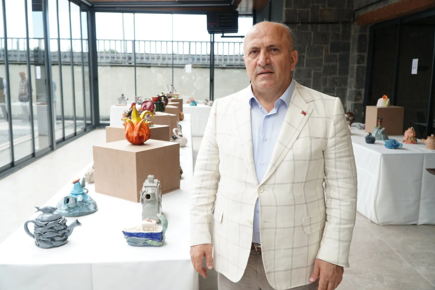 Çayeli'nde Sanatın Çay ile Dansı: Çaydanlıklar Form Değiştirdi