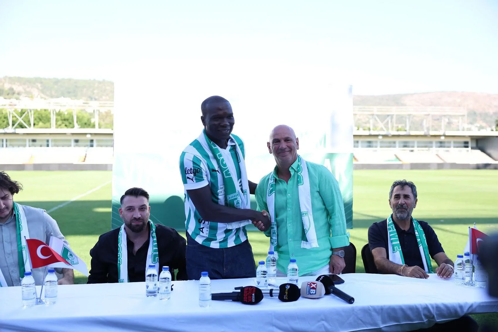 Bodrum FK Başkanı Taner Ankara'dan sitem dolu çağrı: Dünya yıldızı Aboubakar konteynerde kalacak