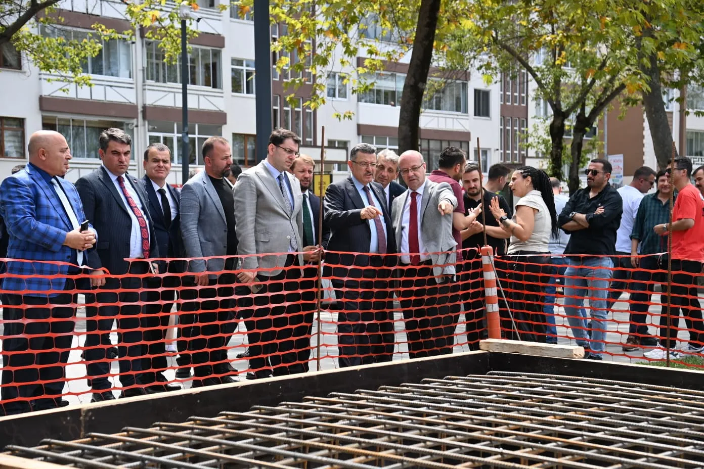 Trabzon’un ulaşım geleceğinde tarihi gün: Raylı sistem için ilk kazma vuruluyor