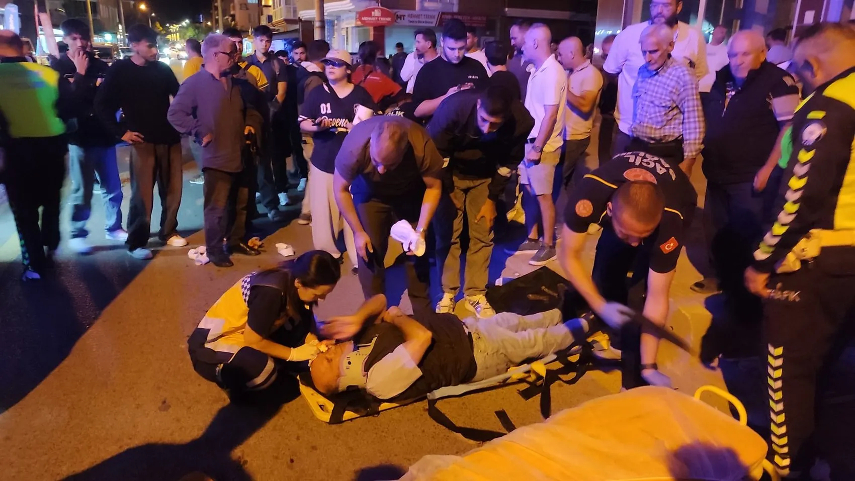Keşan'da akşam saatlerinde dehşet anları: Motosiklet kazasında iki kişi hastanelik oldu