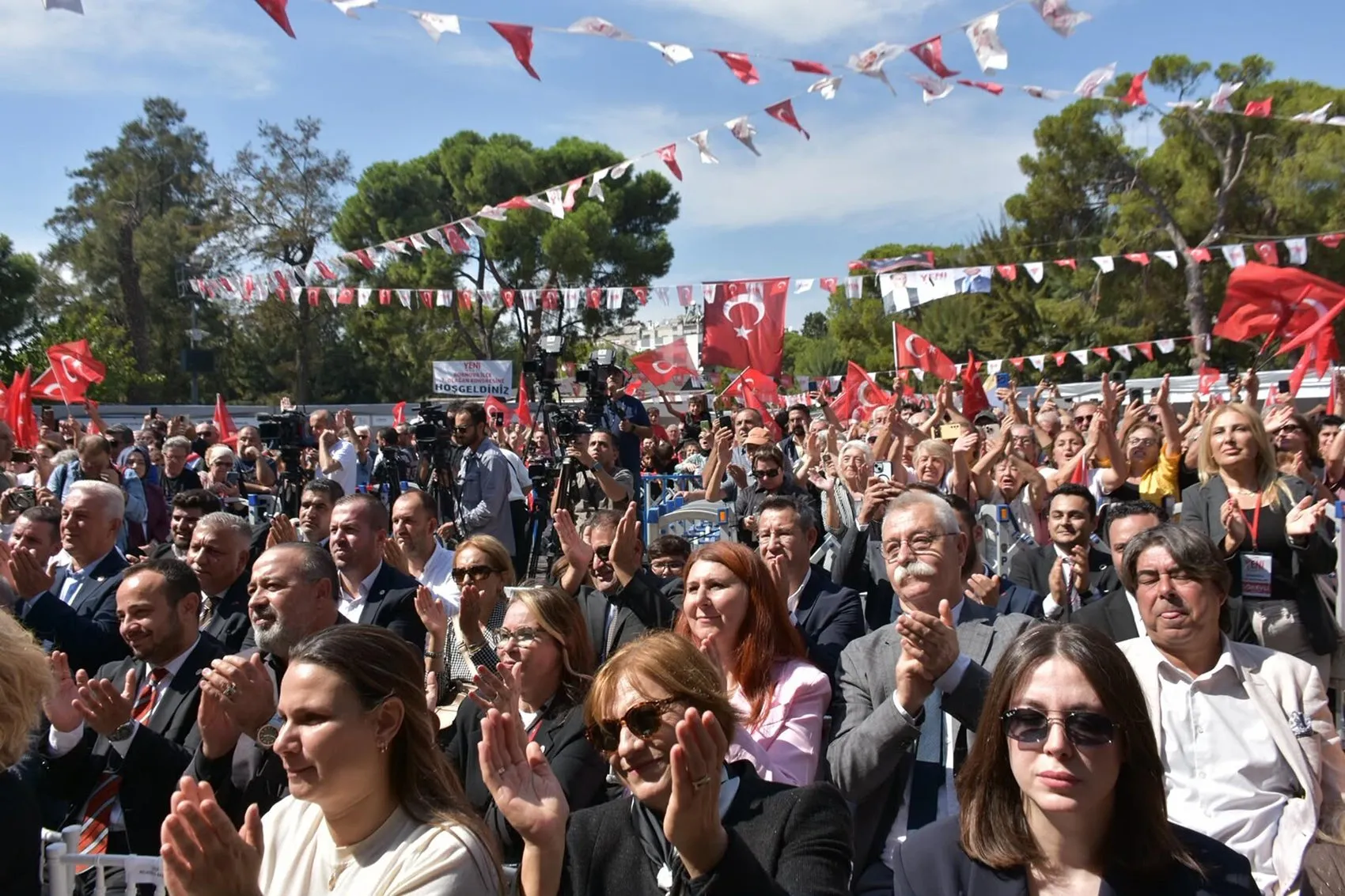Özgür Özel'den koltuk resti: İktidar yolunda başarısız olursam bir dakika durmam