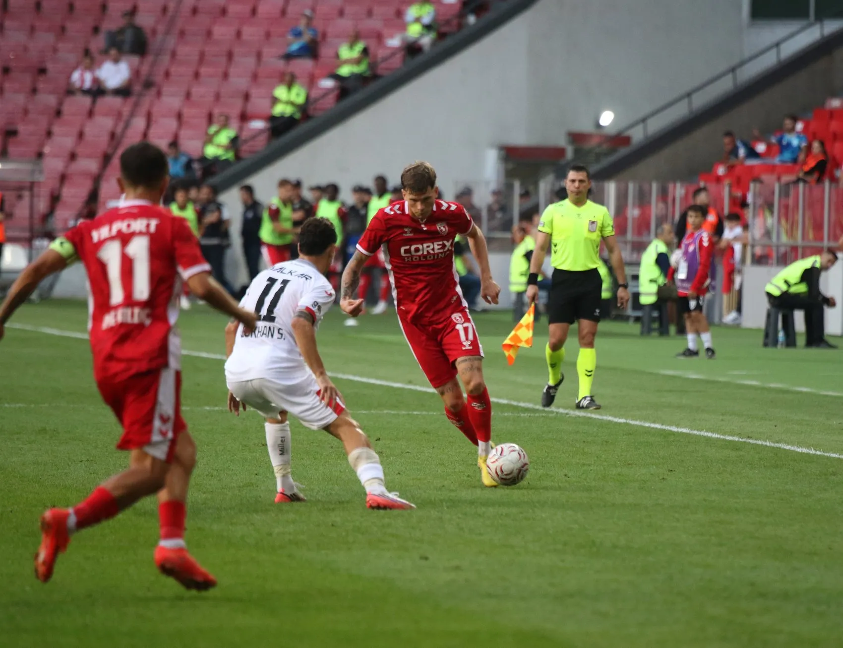 Samsunspor'da milli ara mesaisi: Yıldızlar özel programla hazırlanıyor