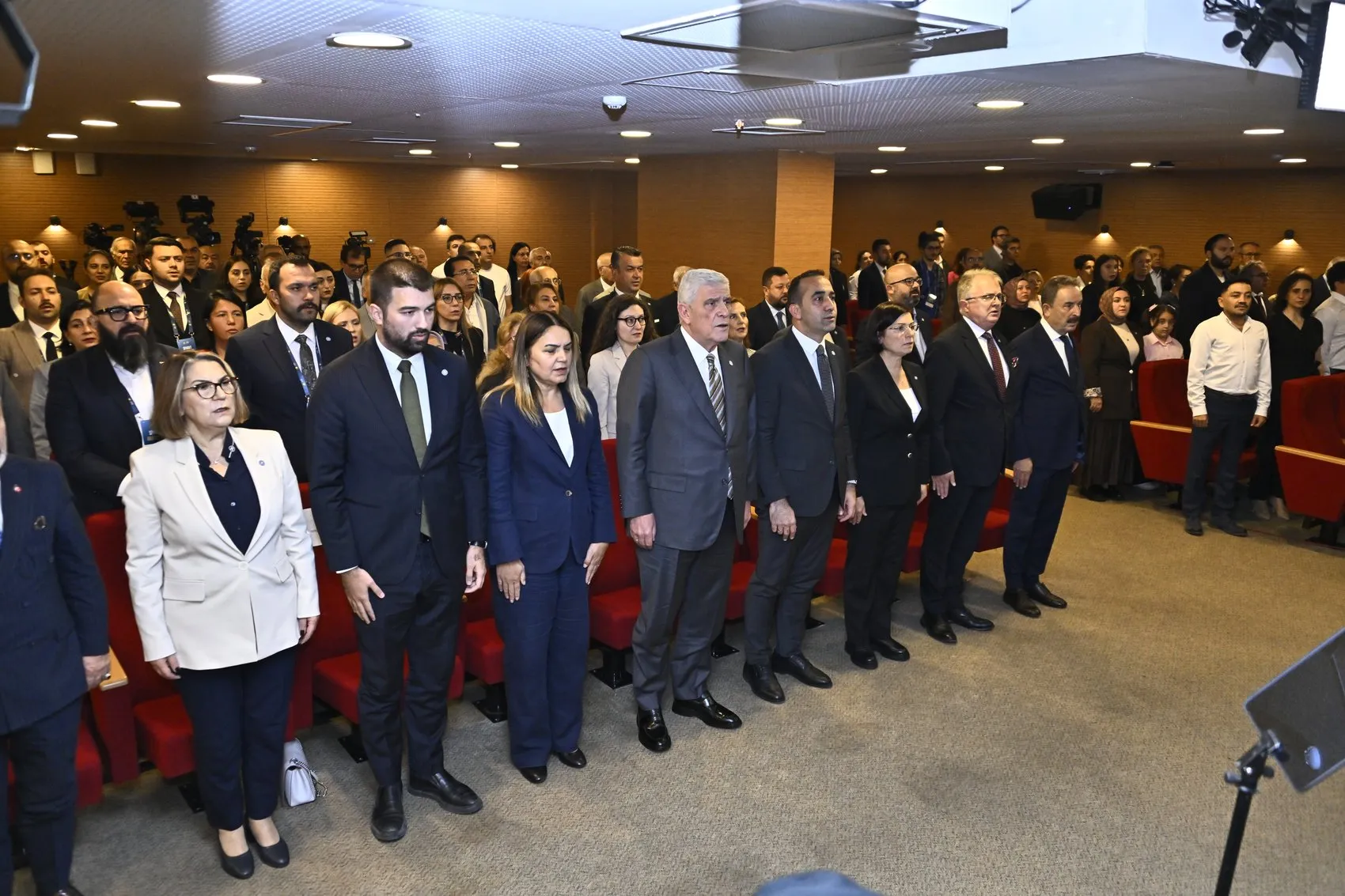 Dervişoğlu'ndan sert çıkış: Türkiye finansal bir Çernobil'in eşiğinde