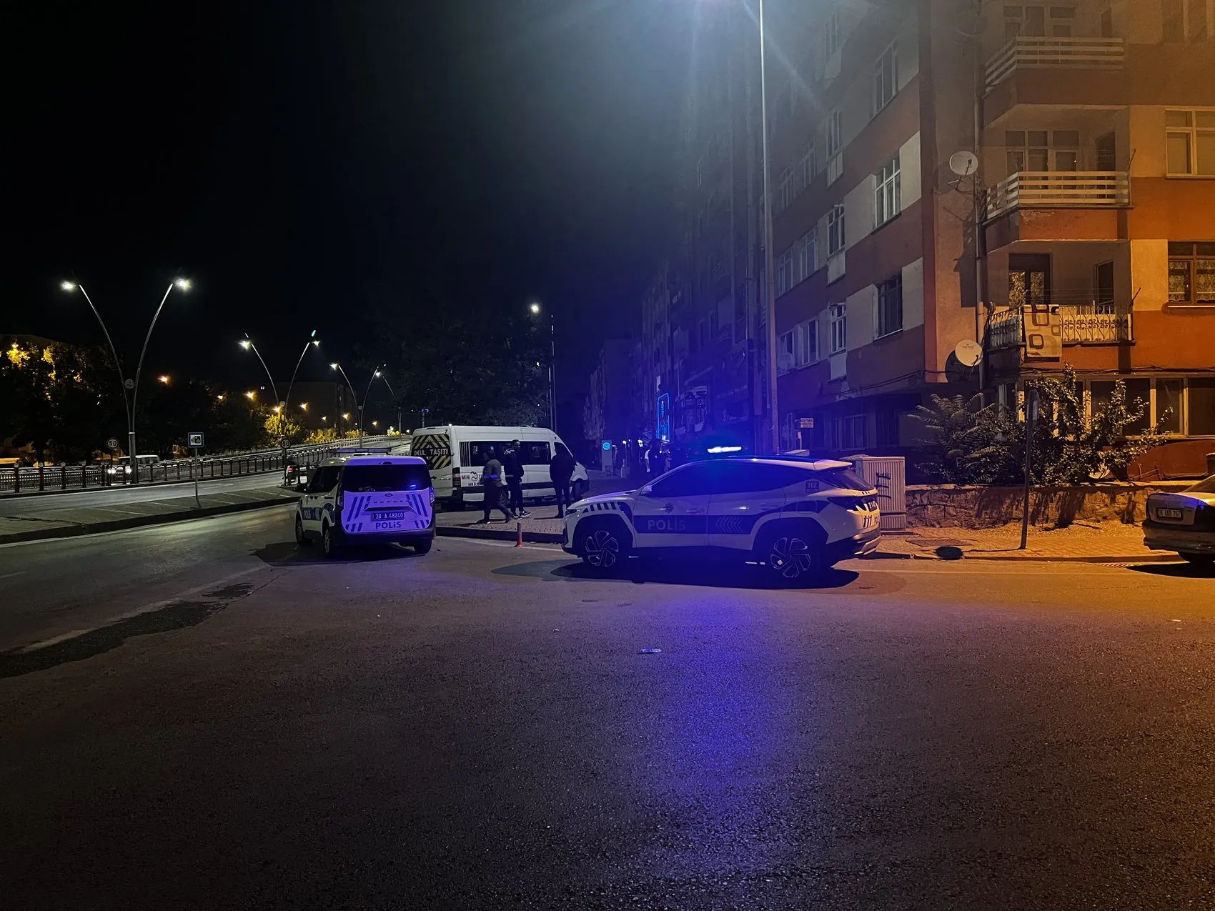 Kocasinan'da gece yarısı dehşeti: Bıçaklı kavgada kan aktı