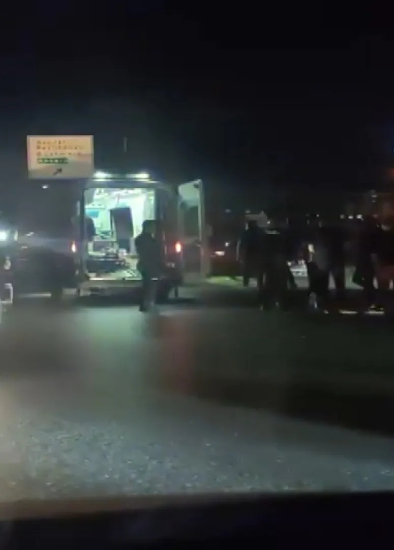 Esenyurt'ta gece yarısı dehşeti: Kontrolden çıkan otomobil iki yayayı hayattan kopardı