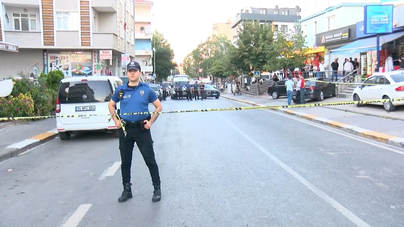 Sancaktepe'de akşam trafiğinde dehşet anları: Motosikletli saldırganlar kurşun yağdırdı