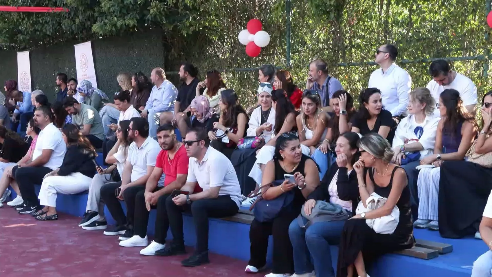 İstanbul'da ders zili çalarken güvenlikte yeni dönem: Okullarda el dedektörü dönemi başladı