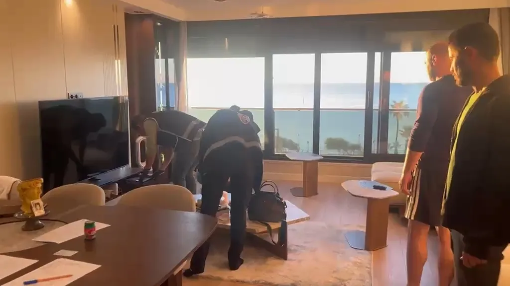 Antalya'da büyük operasyon: Siyaset ve iş dünyasının önde gelen isimleri gözaltında