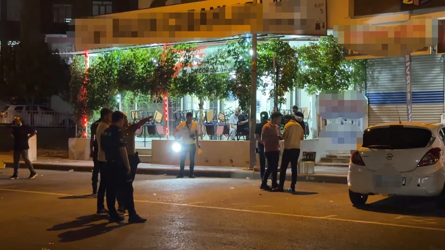 Diyarbakır'da oyun salonuna dehşet saçan baskın: Üç kişi yaralandı