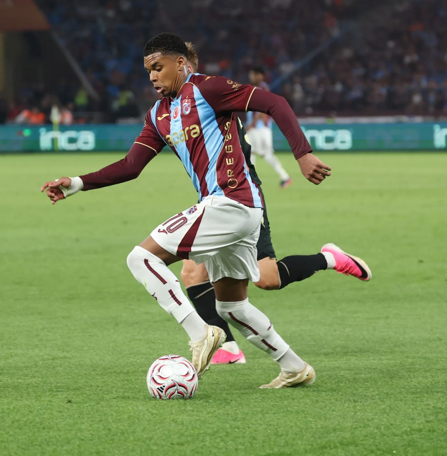 Trabzonspor'da devrim niteliğinde değişim: 15 yeni yıldız geldi, 23 isimle yollar ayrıldı