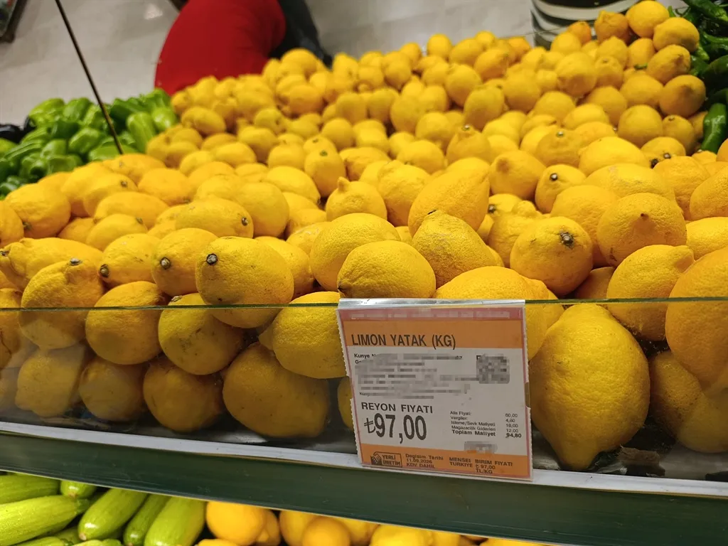 Tarlada çürüyen ürün markette nasıl servet oluyor: Çözüm üreticinin elinde