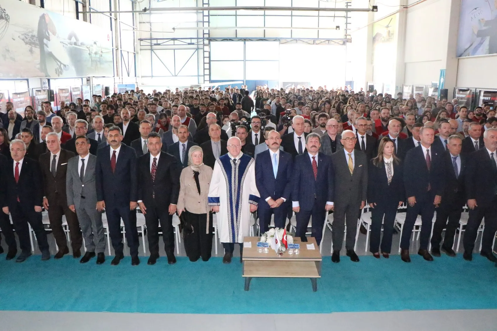 Samsun'da kürsüye çıkan Mehmet Muş'tan çarpıcı tespit: Dünya devasa bir borç sarmalının içinde