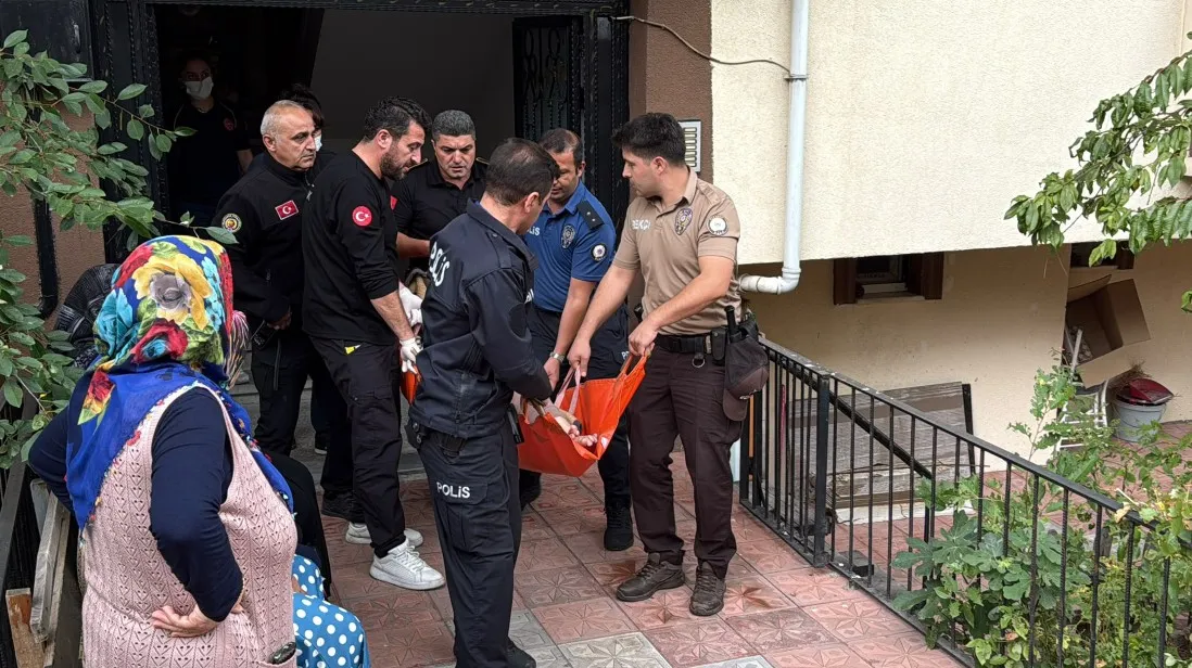 90 yaşındaki kadının evinde korku dolu anlar: İtfaiye pencereden girdi