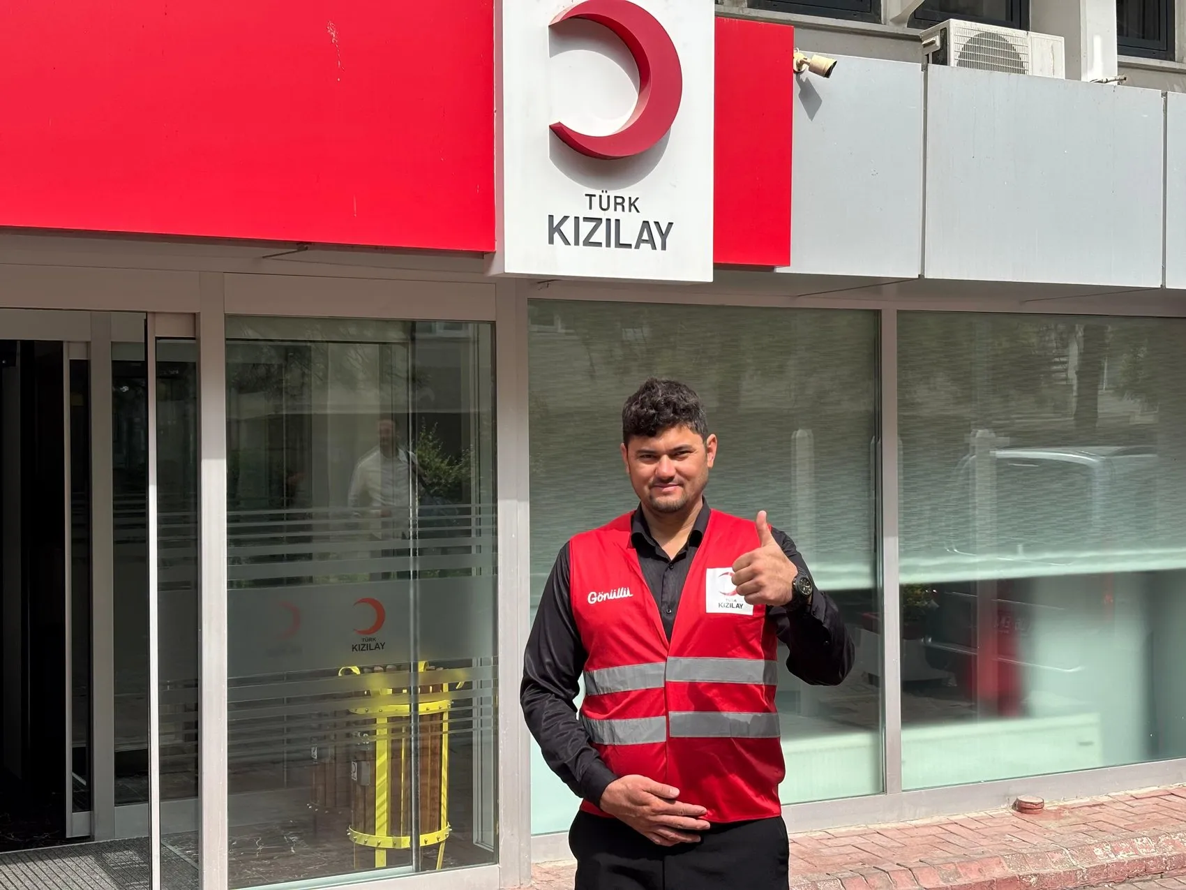 Çamurdan evlerde başlayan bir umut hikayesi: 17 yıl sonra gelen vefa borcu