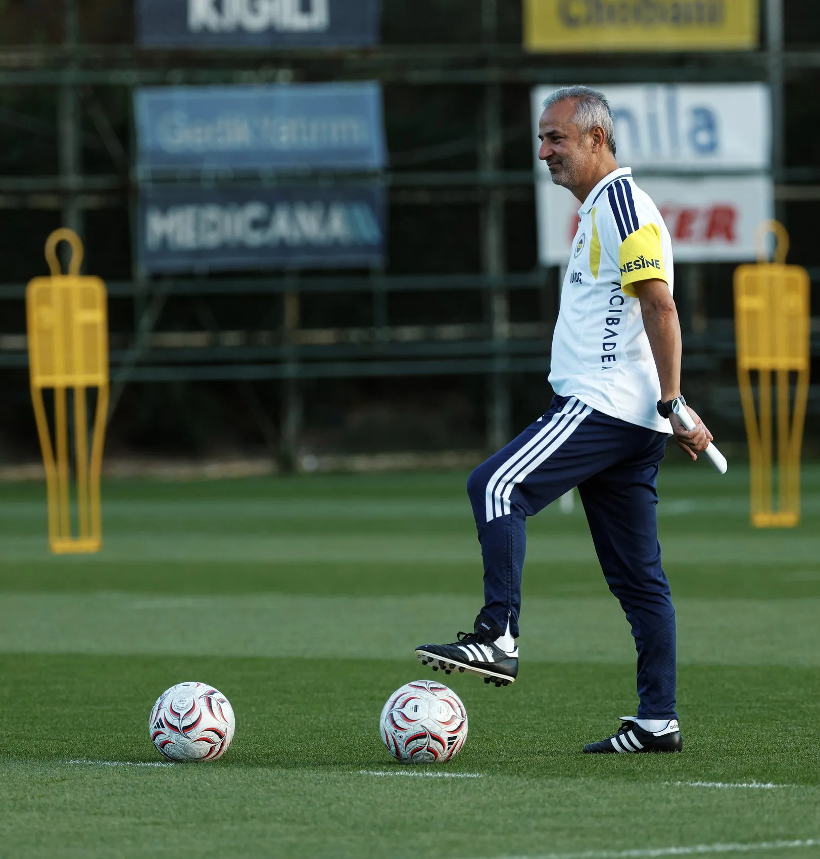 Kadıköy'de derbi mesaisi bitti: Aziz Yıldırım'dan kritik ziyaret