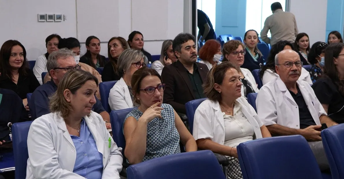 Unutkanlık mı yoksa Alzheimer mı? Uzmanlar erken teşhisin hayat kurtaran formülünü açıkladı