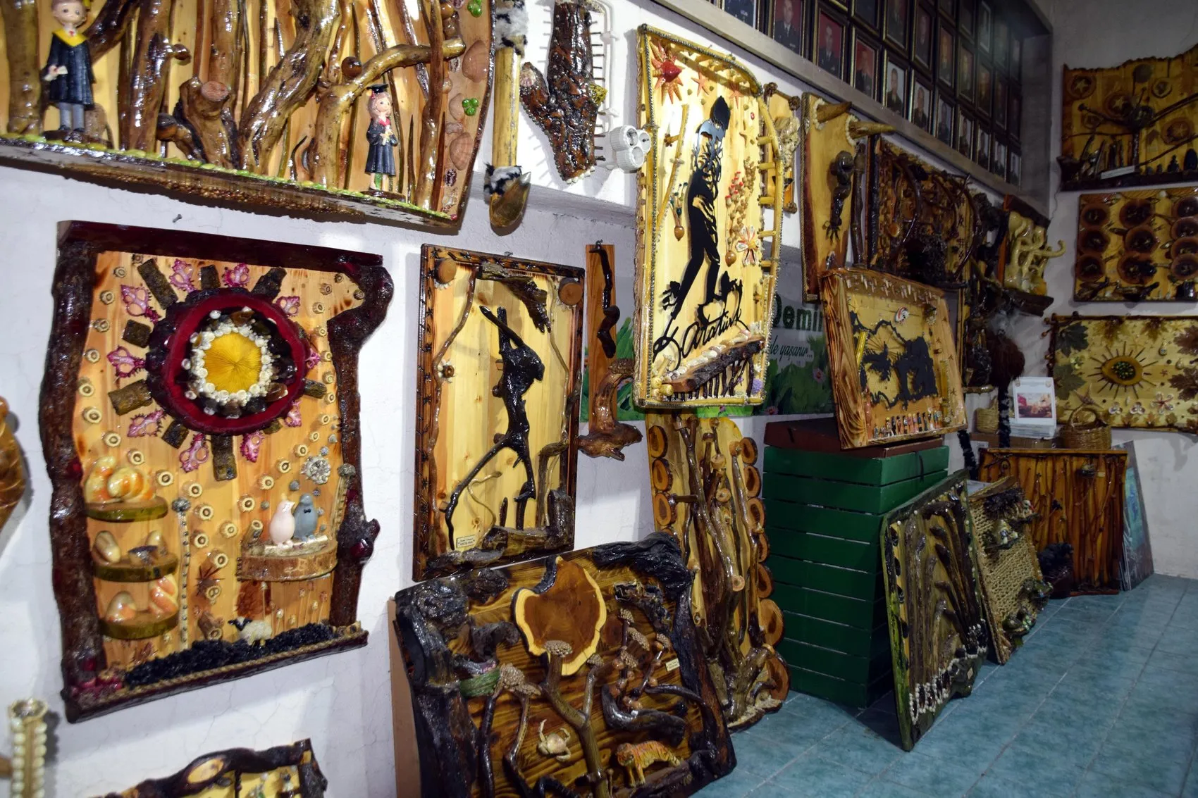Çöpten sanat doğuyor: 35 yıllık tutkuyla atıkları başyapıta dönüştürüyor