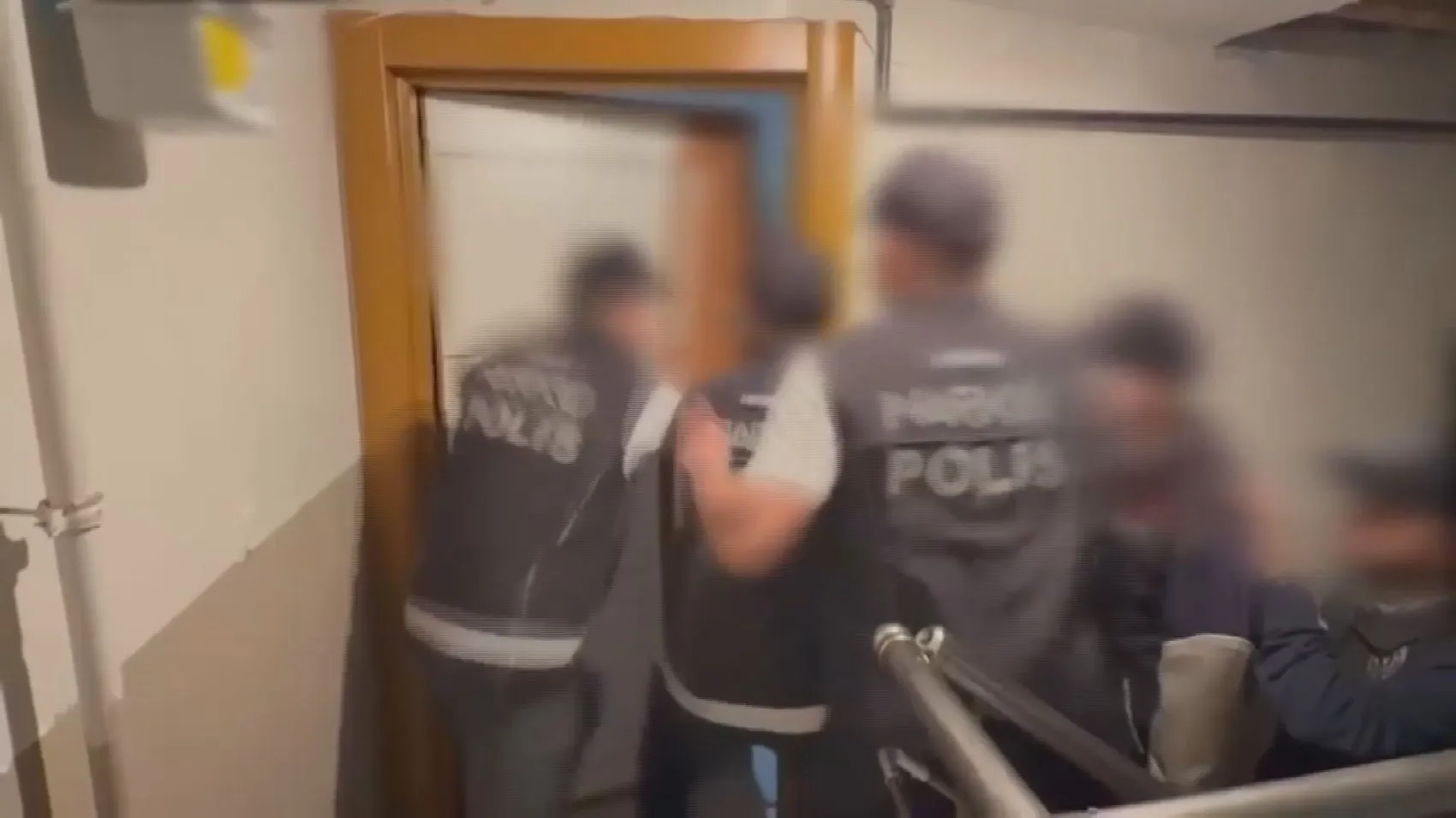 İstanbul Narkotik Ekiplerinden Büyük Darbe: Tonaja Yaklaşan Uyuşturucu Ele Geçirildi