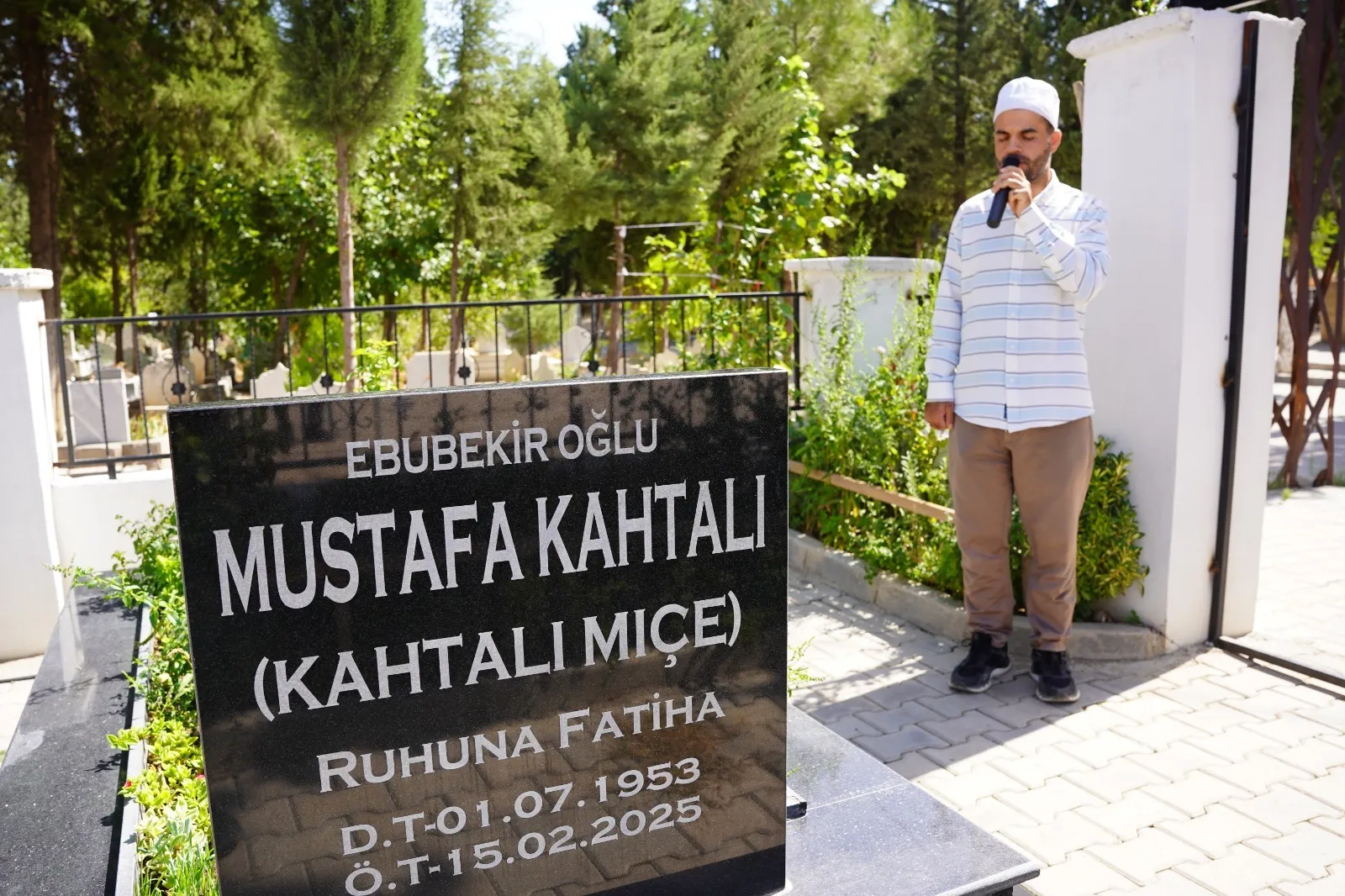 Kahtalı Mıçe mezarı başında anıldı: Sanat dünyası ve hemşehrileri vefa için bir araya geldi