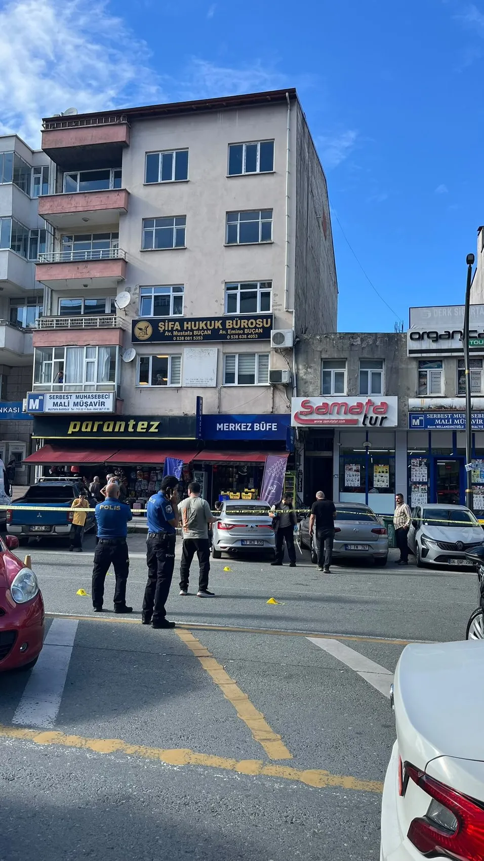 Ardeşen'de banka önünde dehşet anları: Motosikletli gence kurşun yağdırdılar