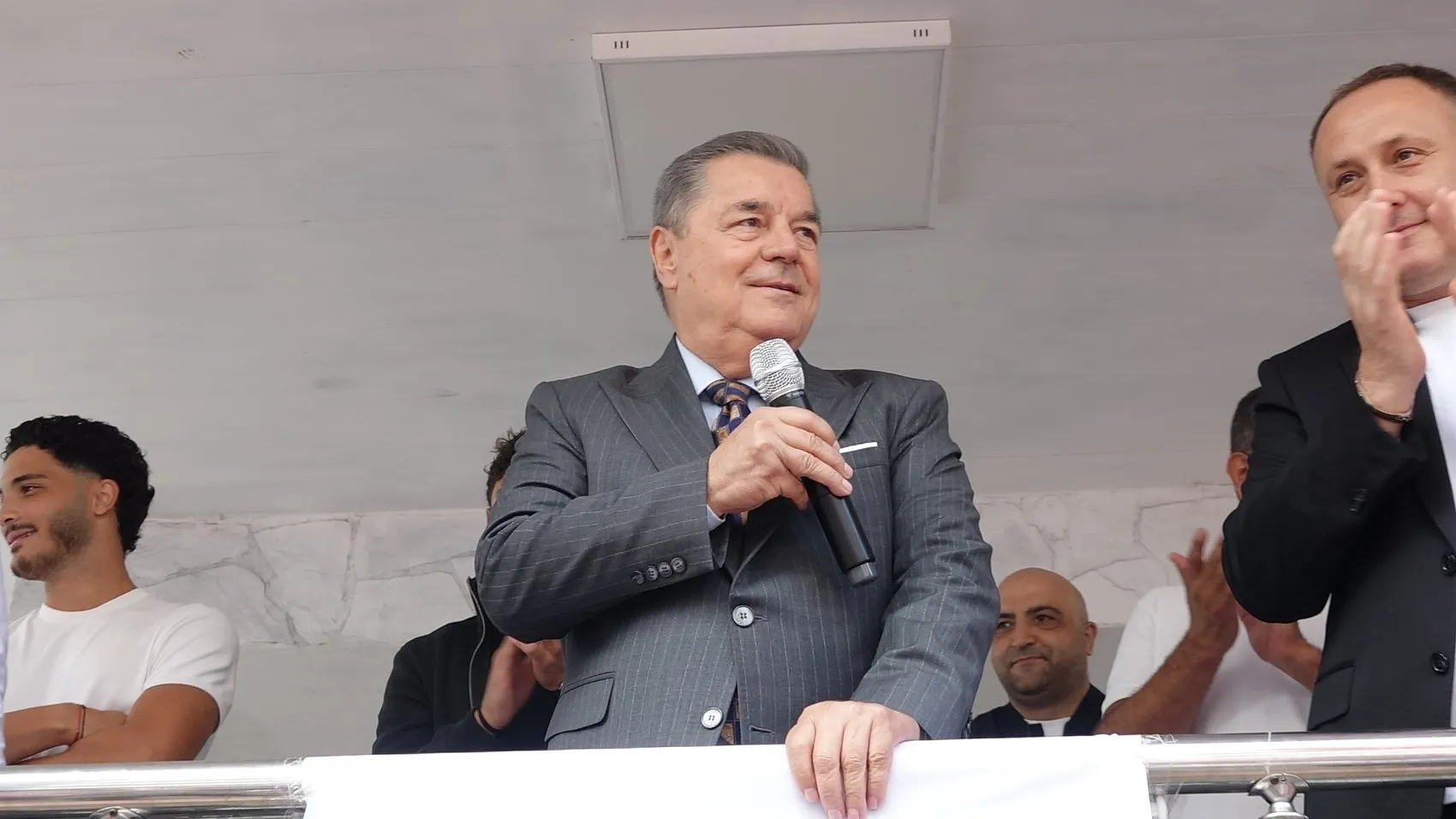 Samsunspor'un minik kalplerde başlattığı kırmızı-beyaz seferberlik
