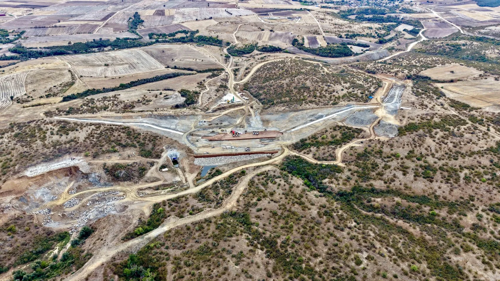 Edirne'nin bereketli topraklarına dev yatırım: 2028 hedefiyle devasa baraj yükseliyor