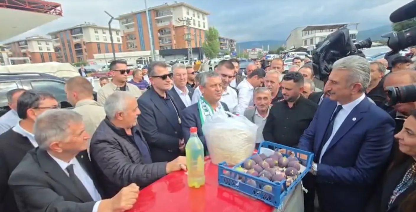 Prens Charles incir yemeyecek mi? Özgür Özel'den üreticiyi ayağa kaldıracak kooperatif çağrısı