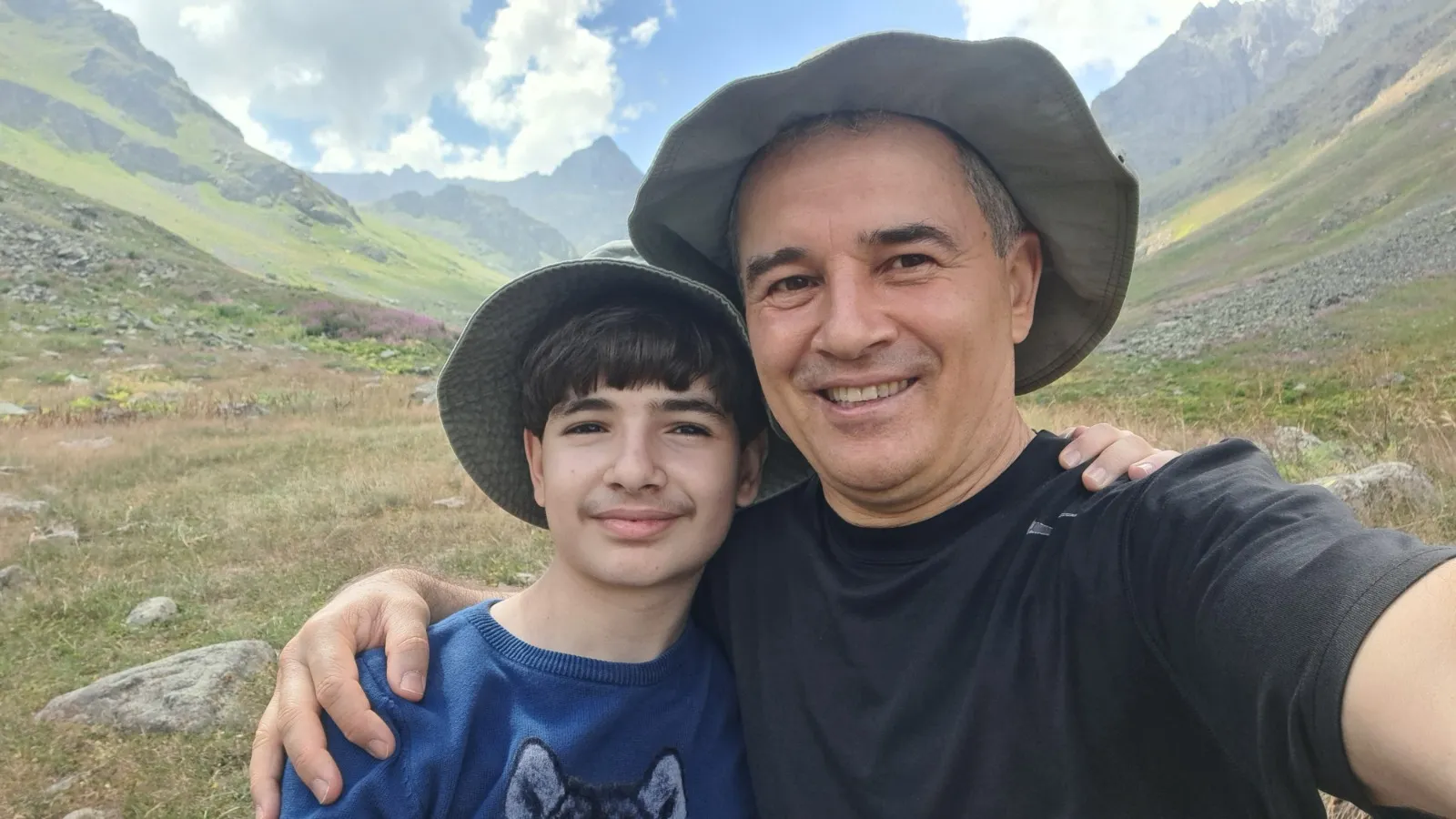 Ekran başında değil zirvede: 12 yaşındaki Şamil, Kaçkar’ın zirvesini mesken tuttu