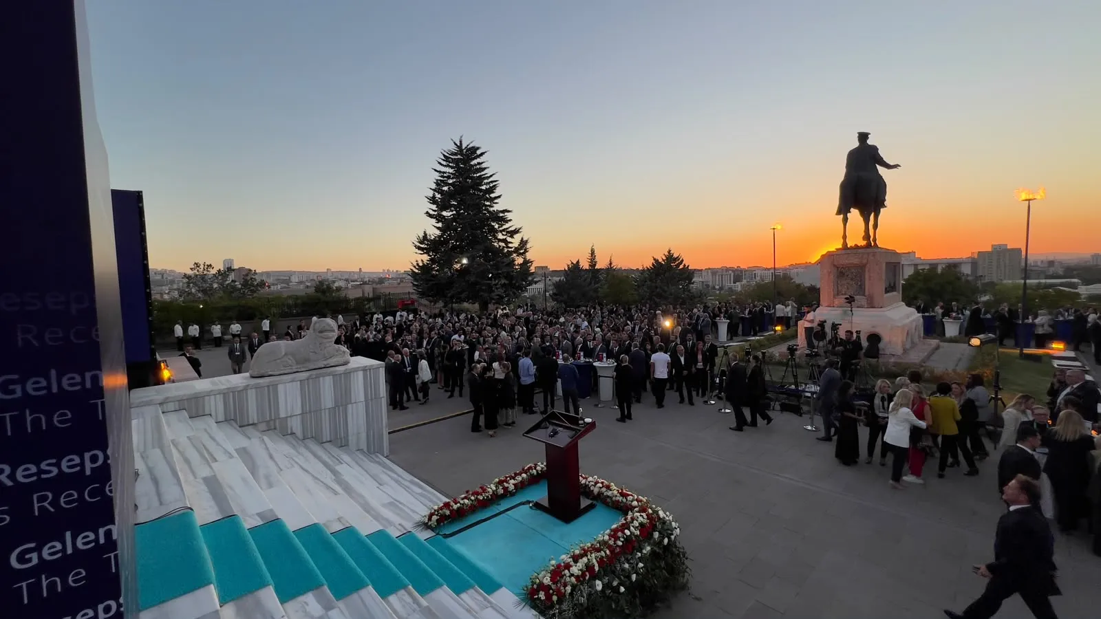 Diplomasinin kalbi Ankara Etnografya Müzesi'nde attı: İş dünyası ve büyükelçiler buluştu