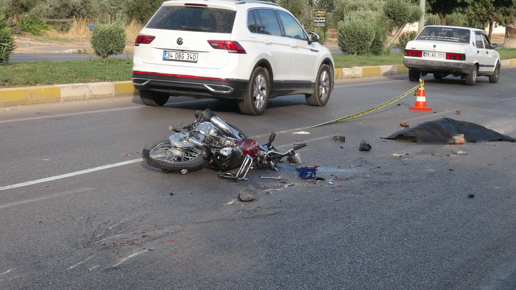 Kilis'te beton mikseri dehşeti: Motosikletli sürücü olay yerinde can verdi