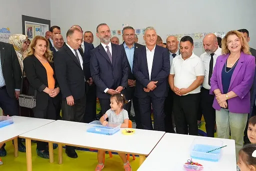 Sancaktepe'de kreş devrimi: Ailelerin cebinden çıkacak milyarlarca lira çocuklara kalıyor