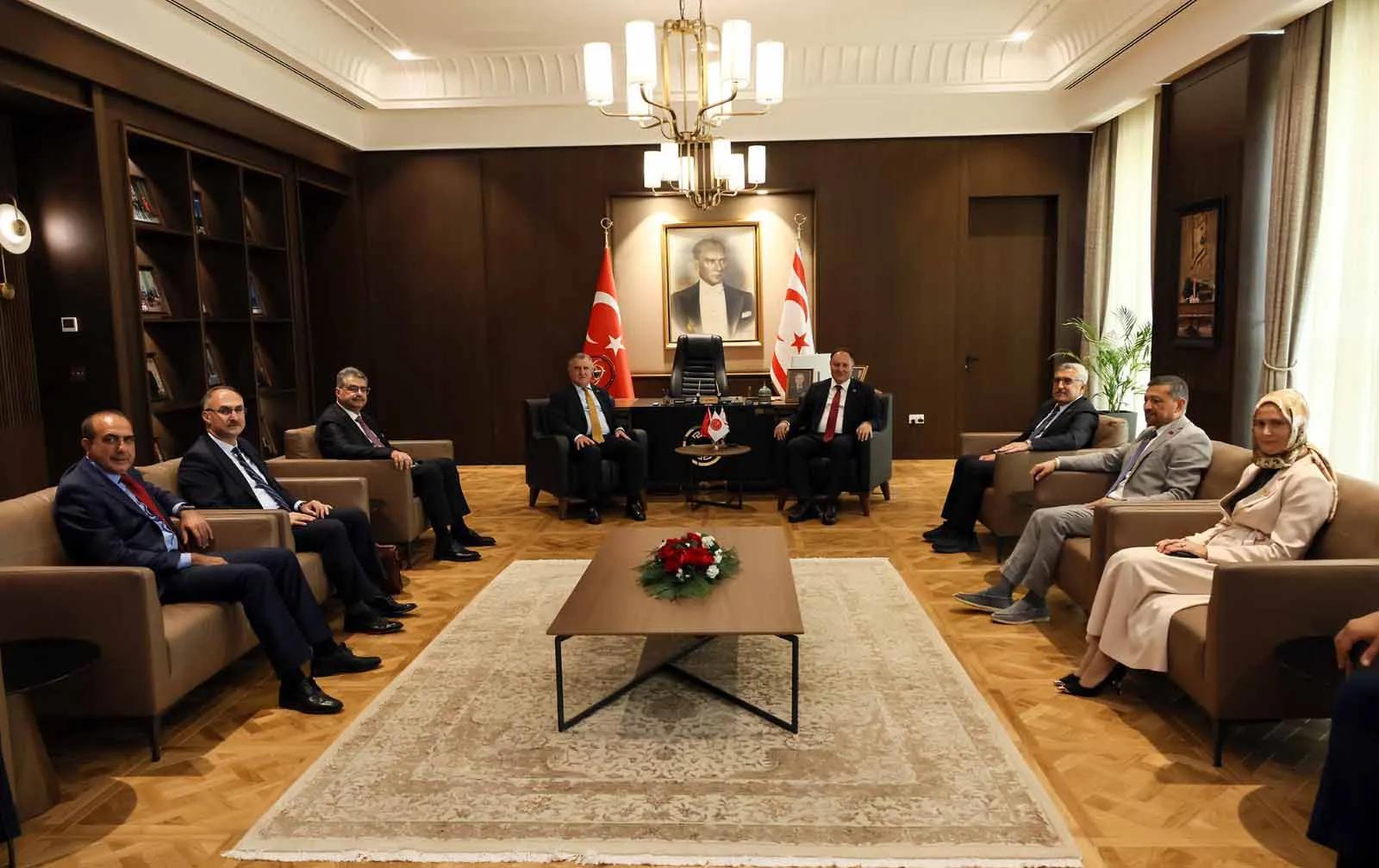 Bakan Bak'tan KKTC'ye kritik ziyaret: Spor yatırımları ve dayanışma mesajı