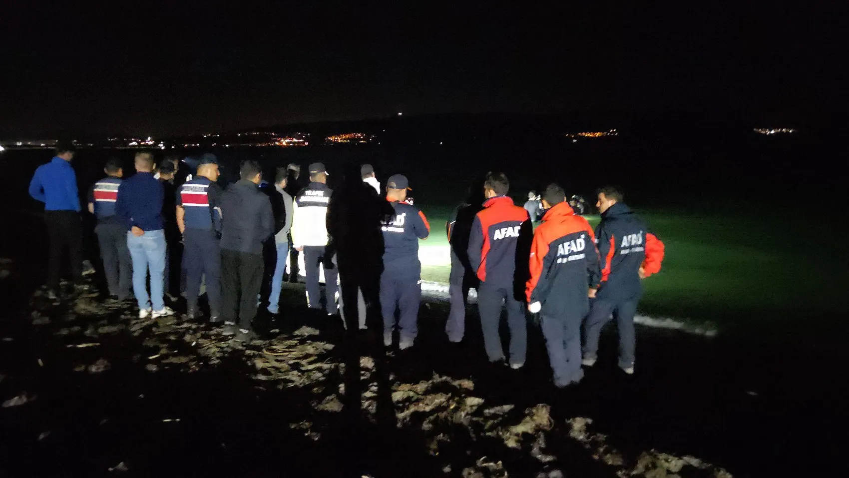 İznik Gölü kıyısında acı son: Kayıp öğretmenin otomobili bulundu, kendisi bulunamadı