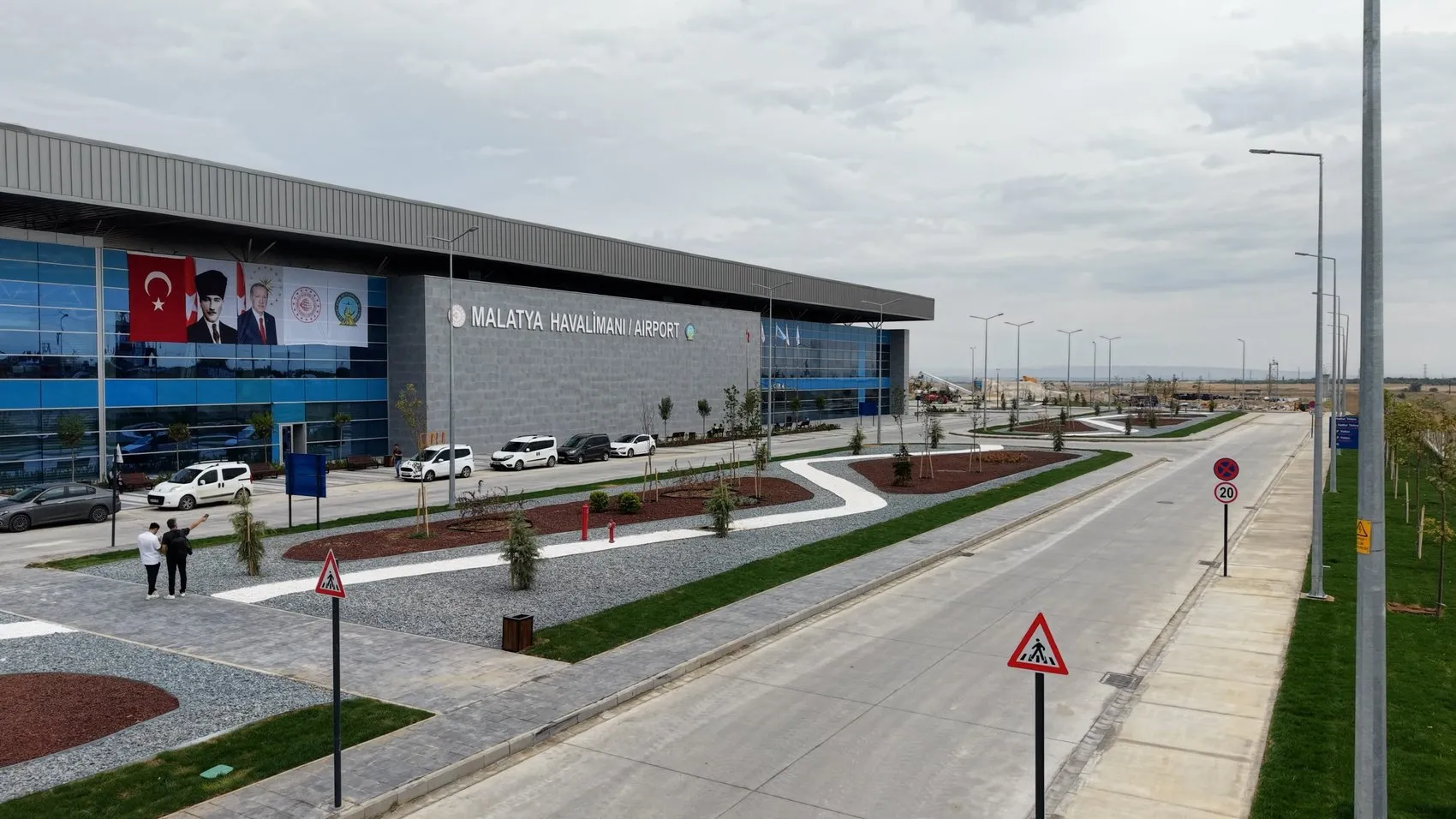 Malatya semalarında yeni dönem: Havalimanı terminali kapılarını açtı