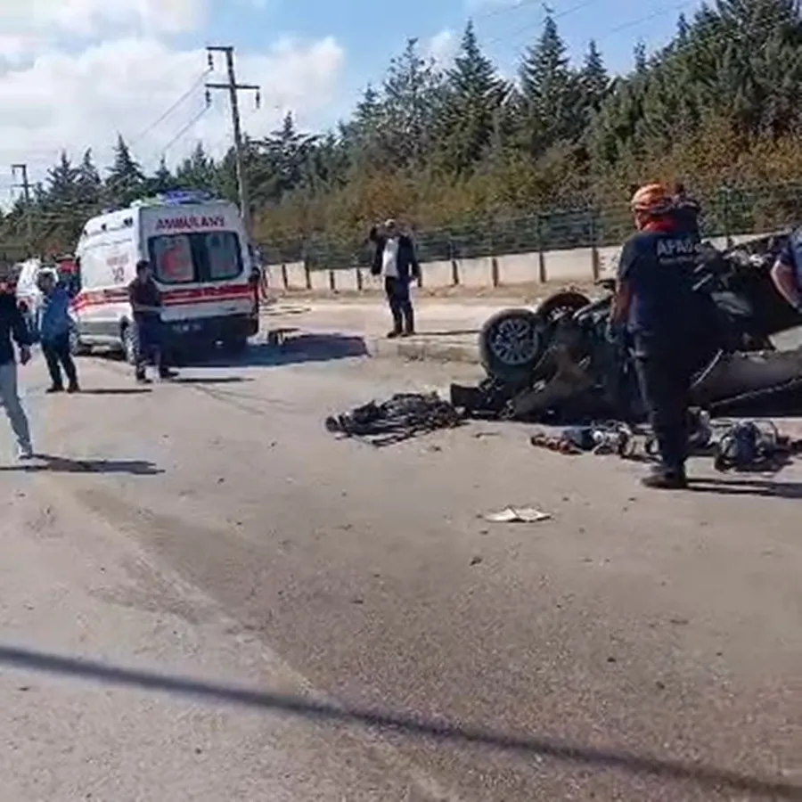 Elazığ yolunda dehşet anları: İkiye bölünen araçtan acı haber geldi