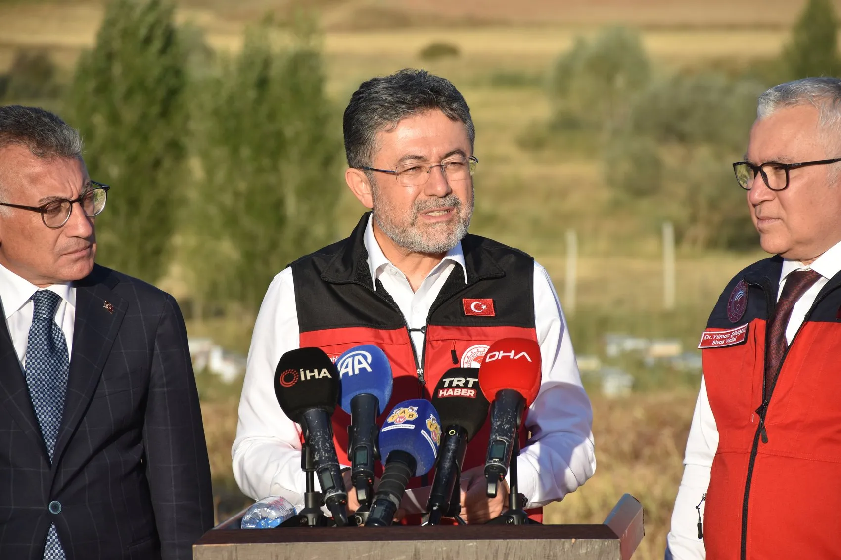 Bakan Yumaklı'dan Sivas'ta Arıcılık Mesaisi: Bal Üretiminde Zirveye Göz Kırpıyoruz