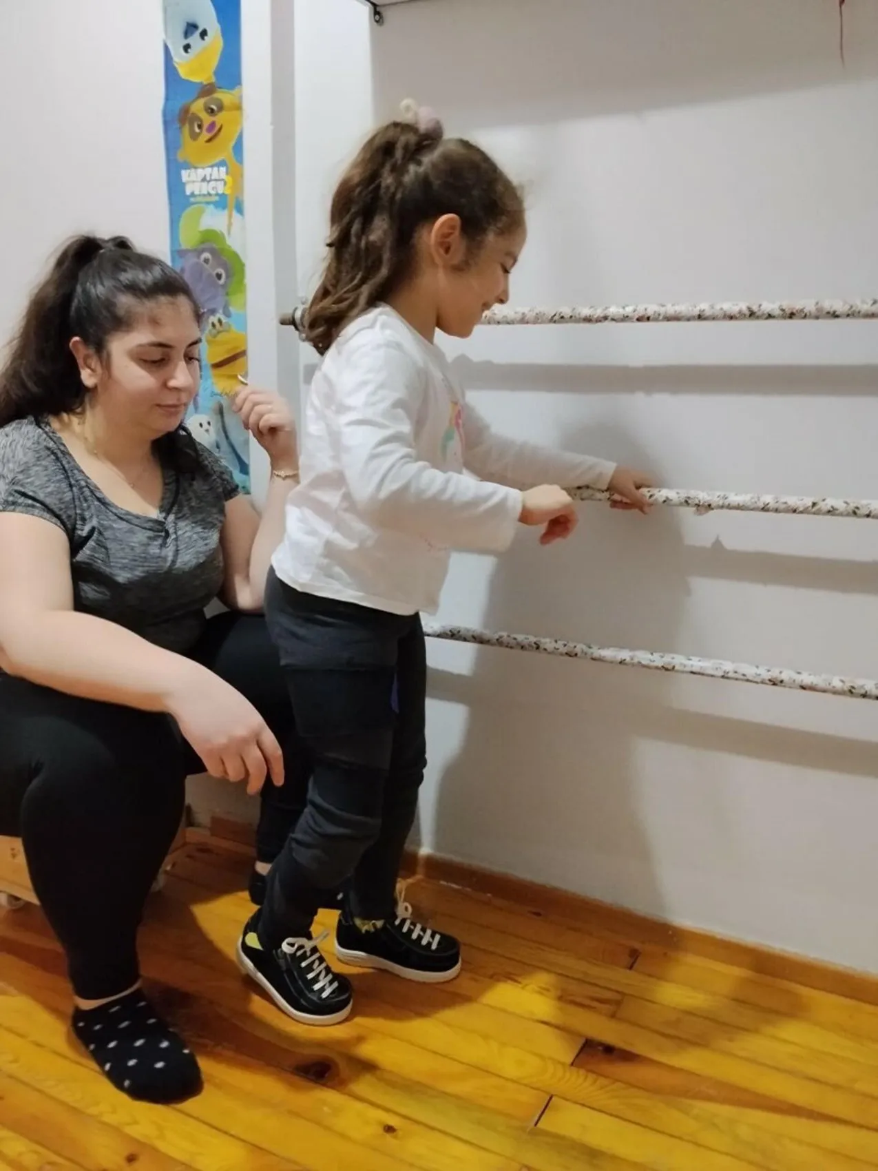 Minik Yağmur'un büyük hayali: Arkadaşlarıyla koşacağı günlerin hayalini kuruyor