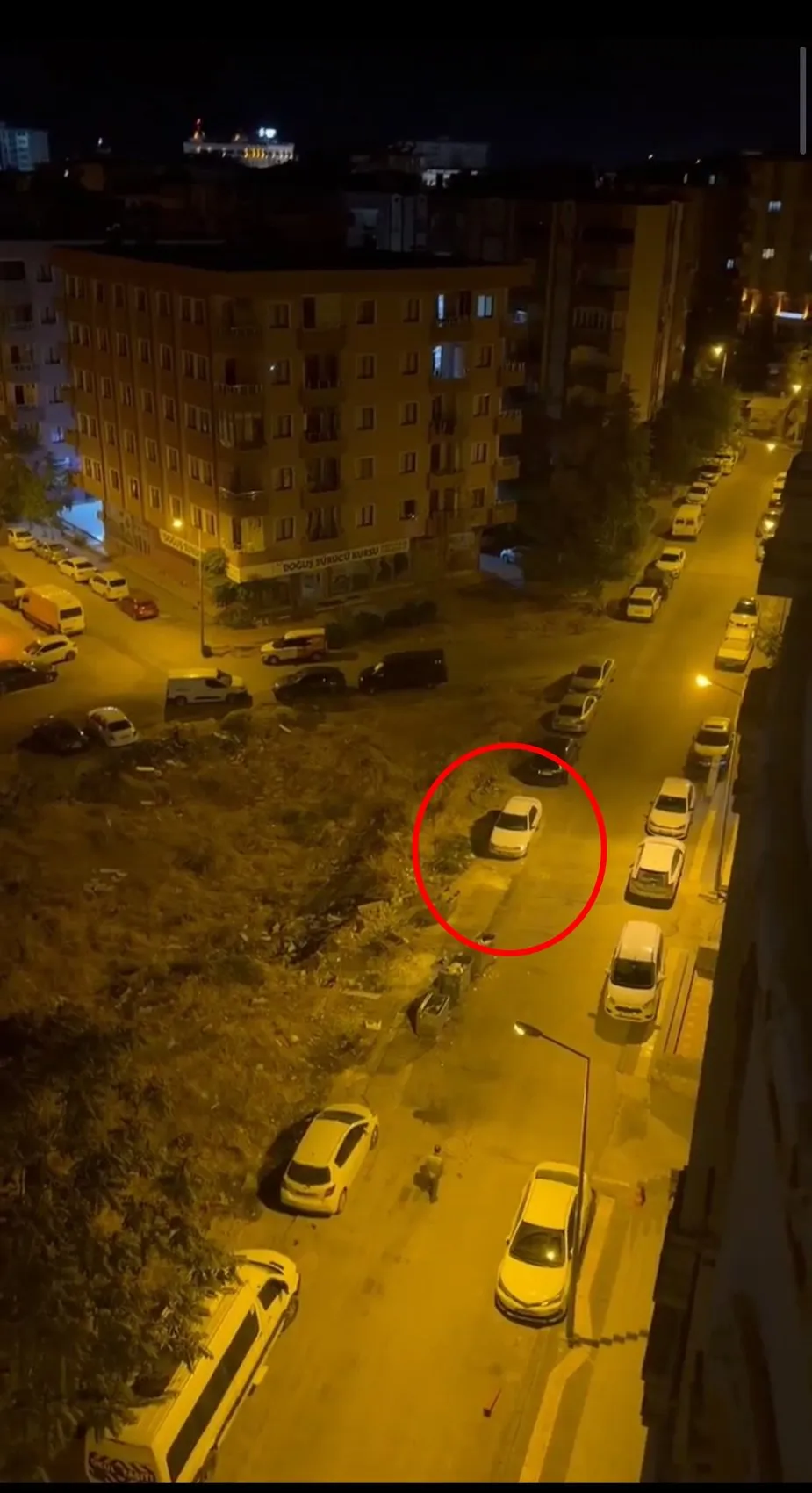 Mardin'de gece yarısı paniği: Park halindeki araçtan gelen ses mahalleyi sokağa döktü