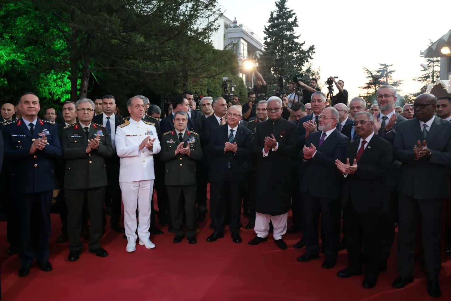 Mekke'de atılan imza savunma mimarisini değiştiriyor: Bakan Güler'den kritik stratejik ortaklık vurgusu