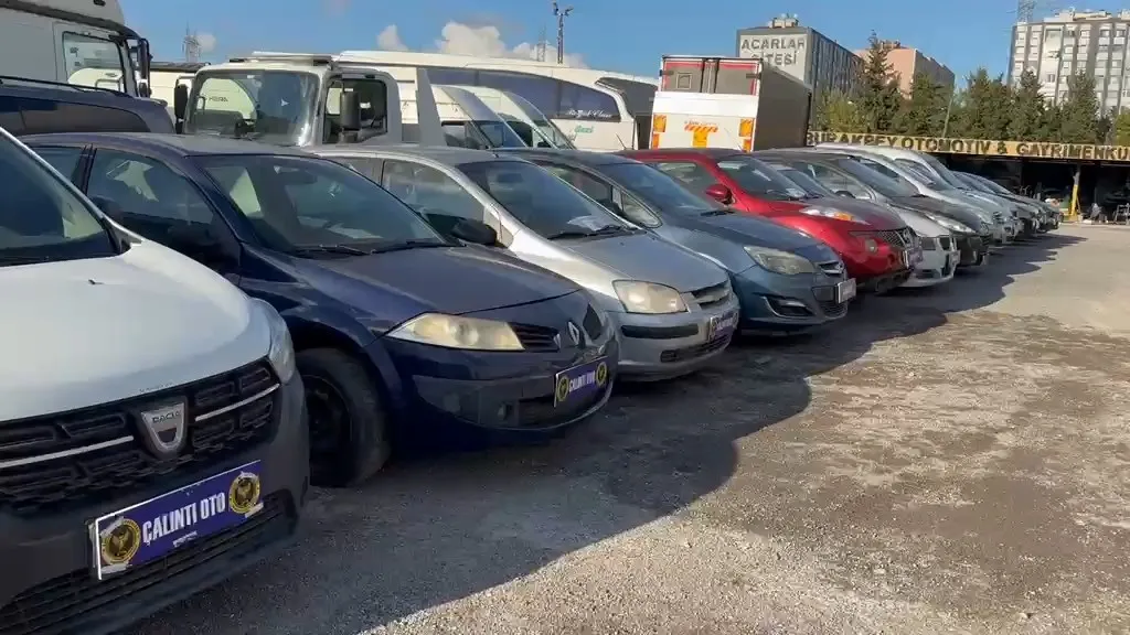 Hurda araçları piyasaya süren şebekeye büyük darbe: 17 araçlık change operasyonu