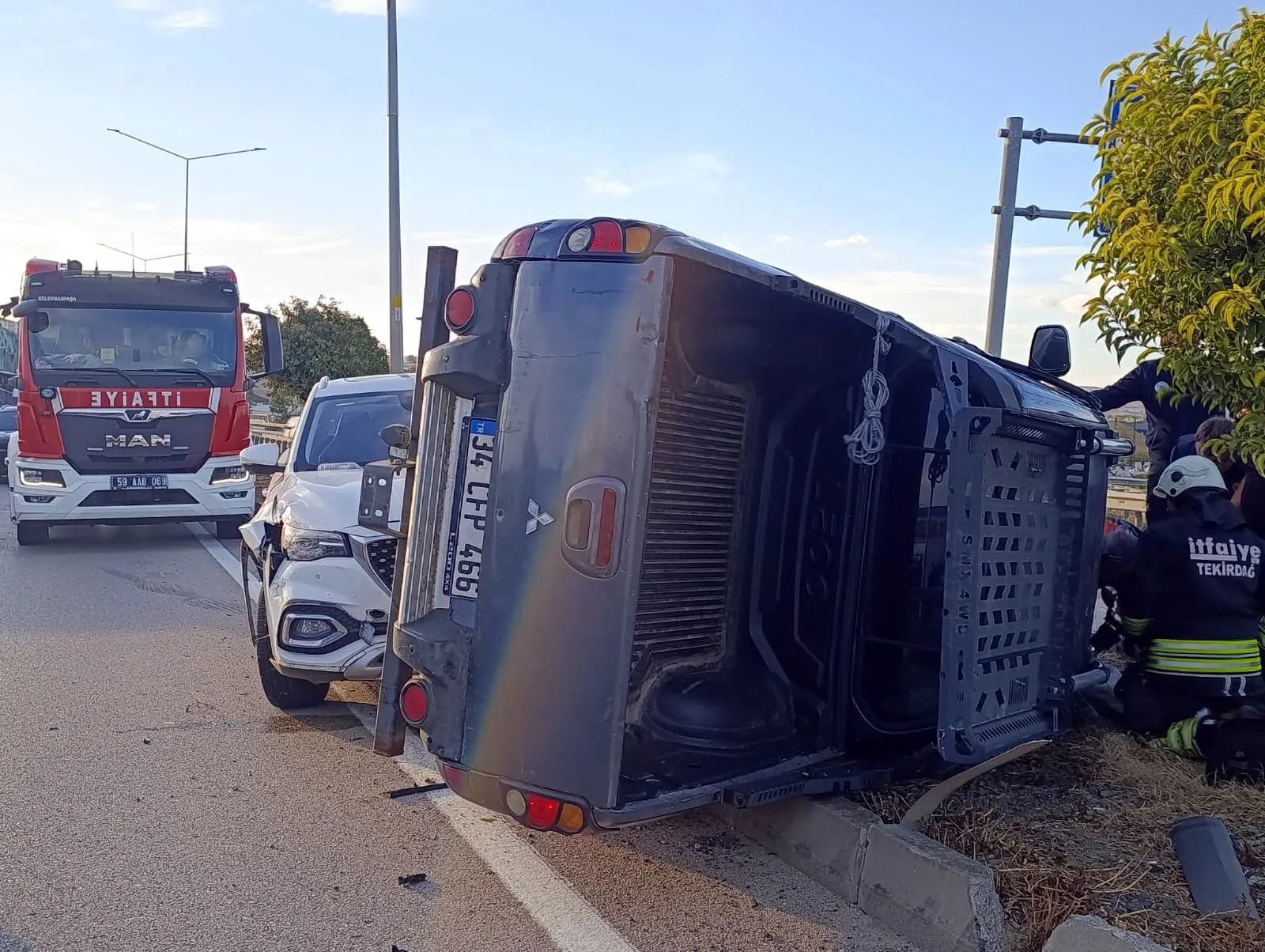 Tekirdağ'da dehşet anları: İçinde 4 yaşındaki çocukla otomobili kaçırıp ortalığı birbirine kattı