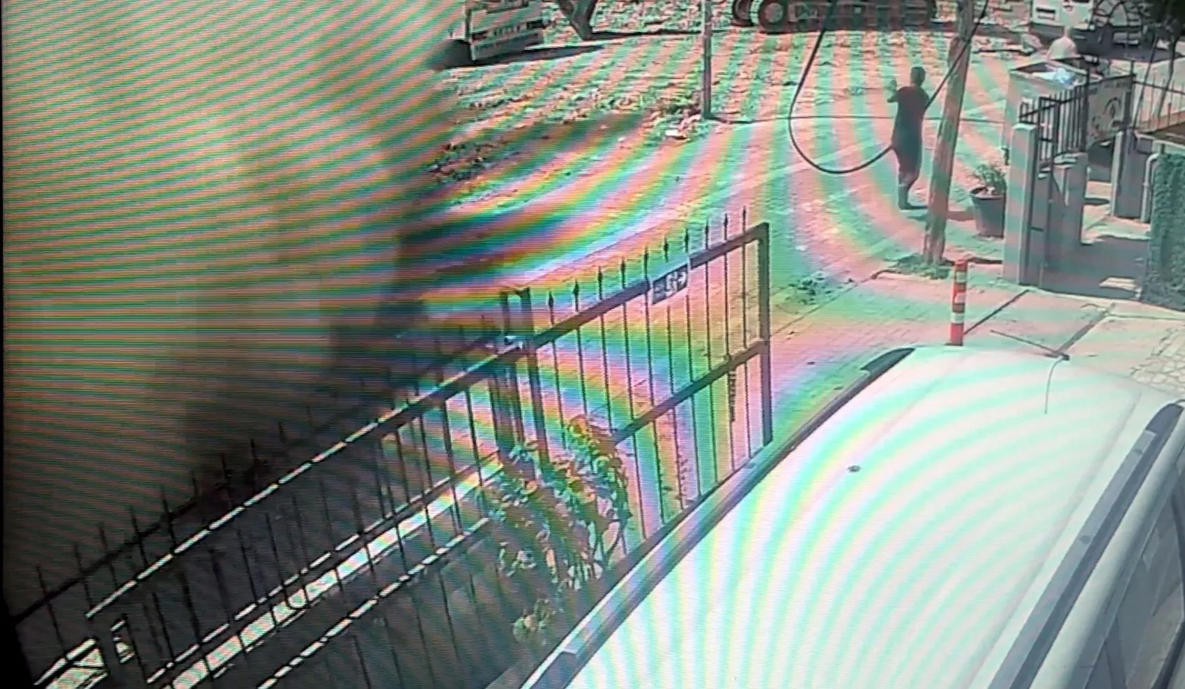 Saniyelerle gelen mucize: Yıkım sırasında çöken bina faciaya davetiye çıkardı