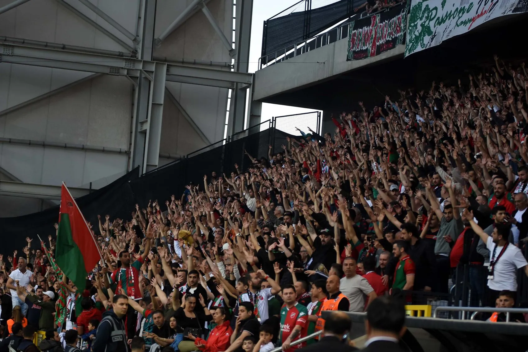 Karşıyaka'da derbi mesaisi: Telafi zamanı geldi