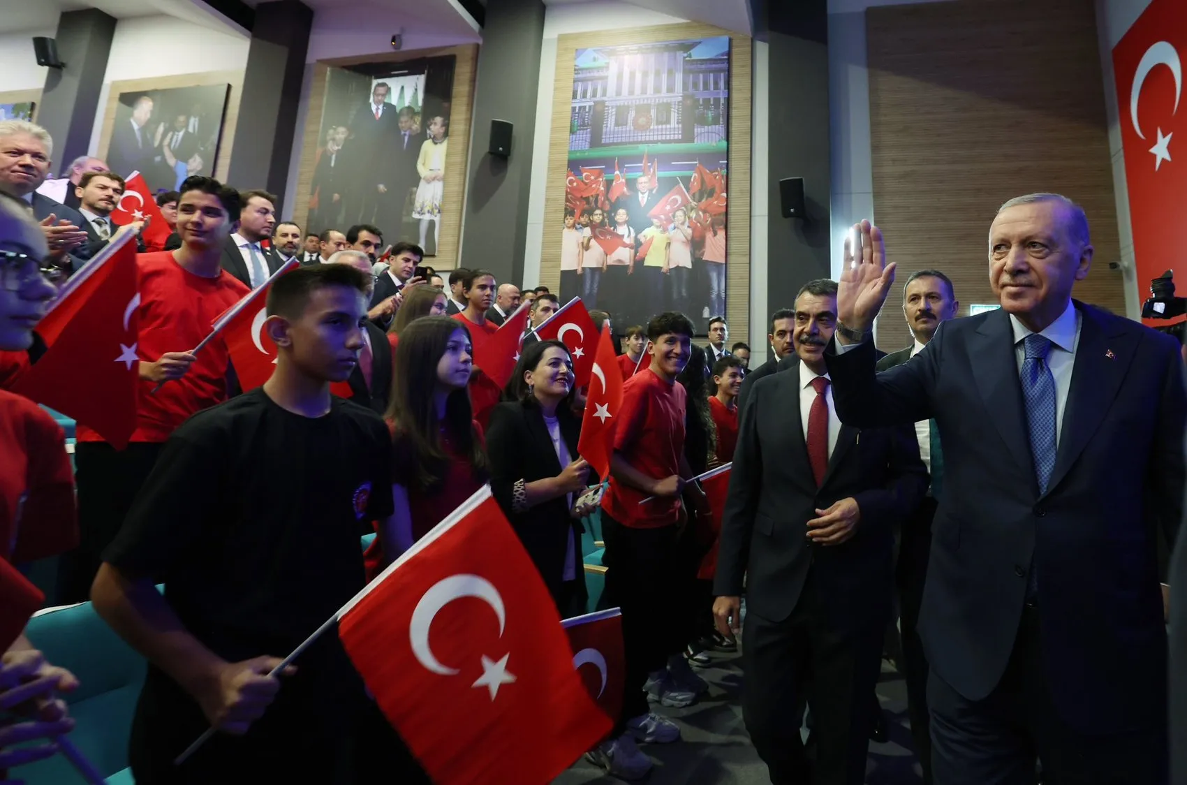 Eğitimde devrim niteliğinde yükseliş: Türkiye PISA 2025'te zirveye oynuyor