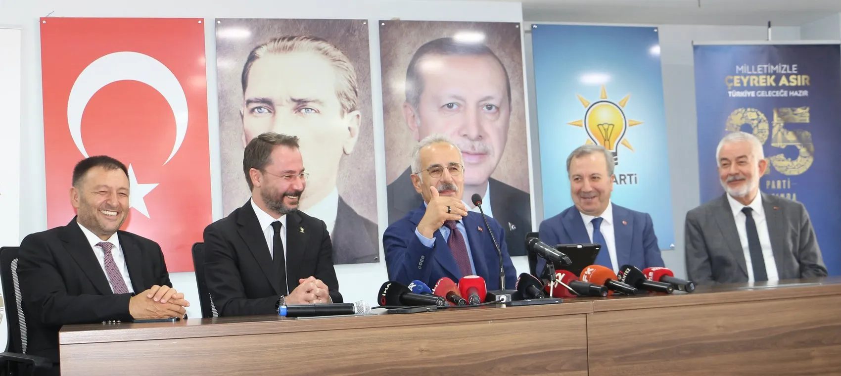 Bakan Uraloğlu'ndan çarpıcı çıkış: Bazı çevreler şehit cenazeleri üzerinden siyaset devşirme peşinde
