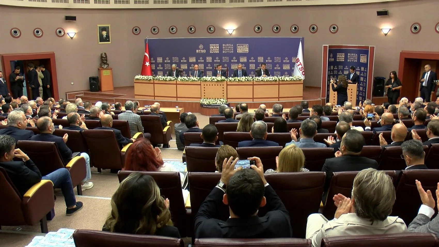 Cevdet Yılmaz'dan ekonomi ve terörle mücadele mesajı: Kaynaklarımızı sömürgecilere değil, halkımıza harcıyoruz