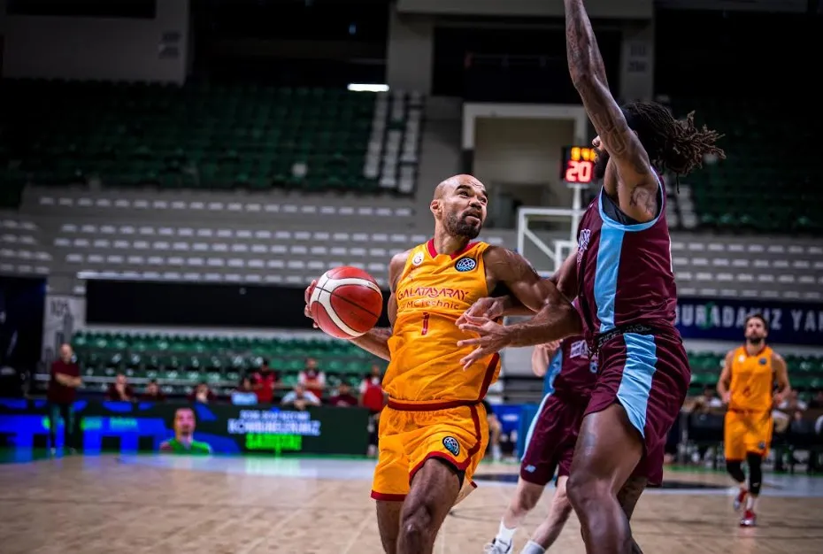 Cevat Soydaş Turnuvası'nda Galatasaray fırtınası: Final biletini kaptılar